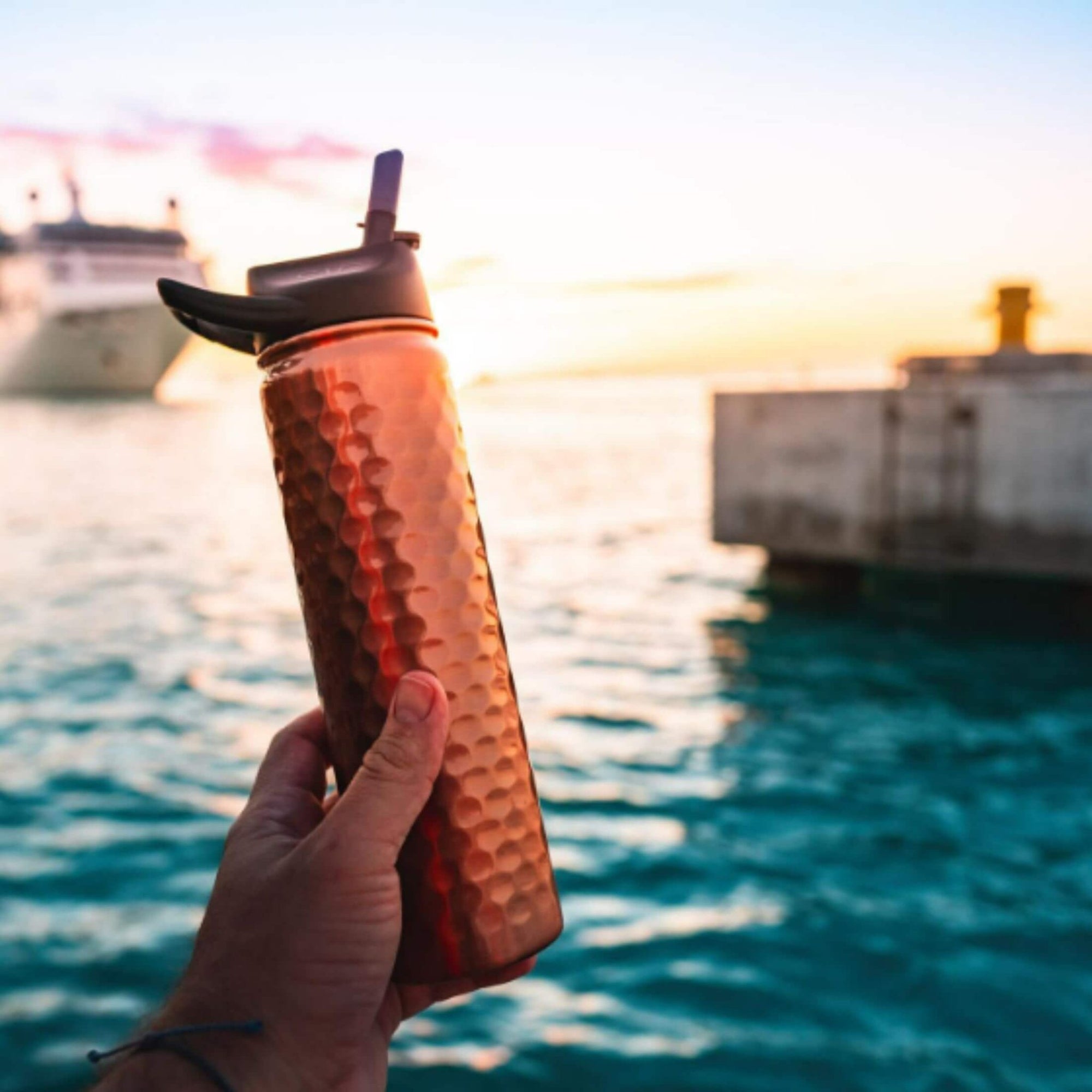 Hammered Copper 27 oz. Water Bottle - SIC Lifestyle
